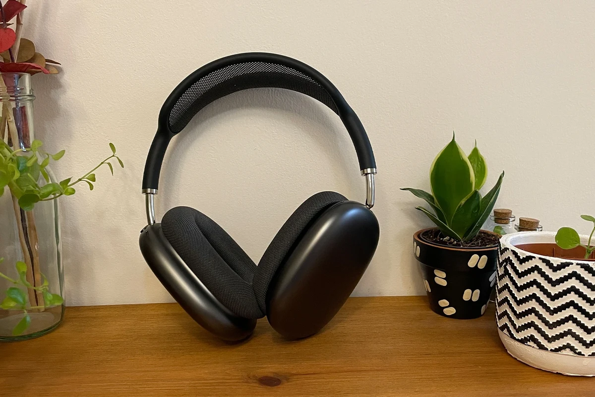 Apple headphones and AirPods shown working with an Android phone for wireless and wired use