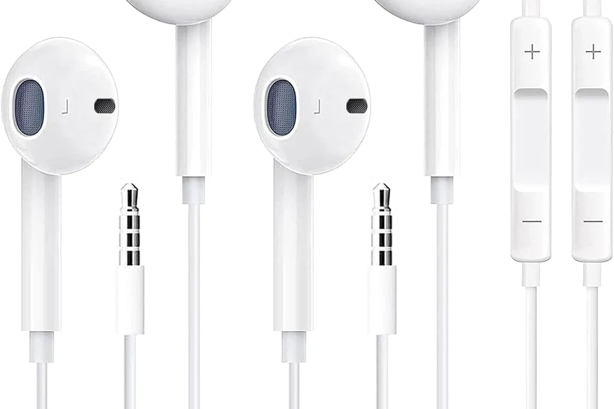 Apple headphones connected to a Windows PC with wired and Bluetooth options