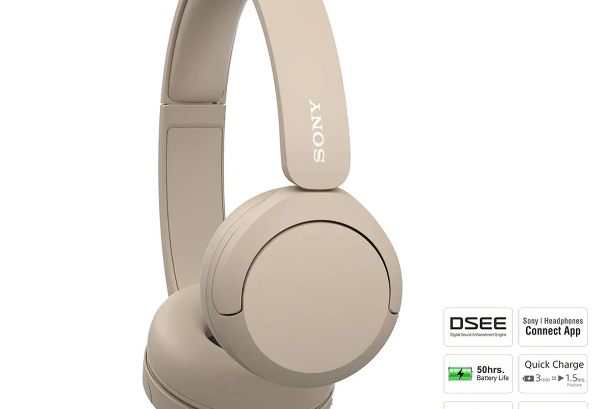 Sony headphones with DSEE audio enhancement settings shown on a smartphone app