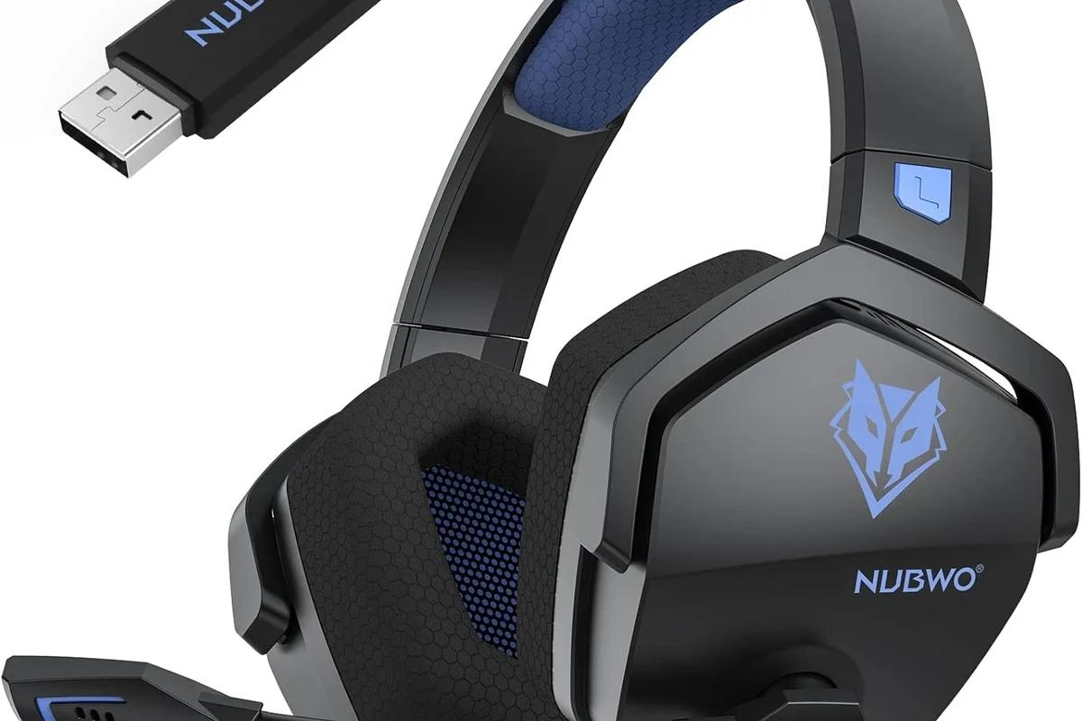 JBL headphones connected to an Xbox controller for gaming audio setup