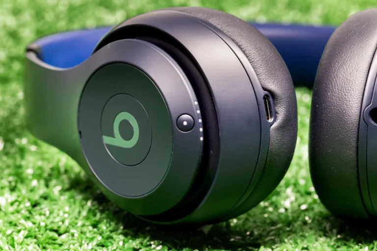 How Long Do Beats Headphones Last Battery and Lifespan Tips