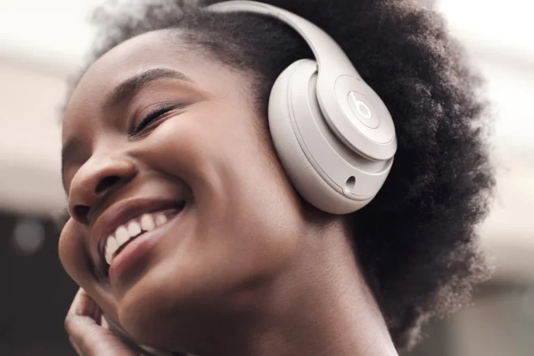 How Do I Turn My Beats Headphones On Easy Guide