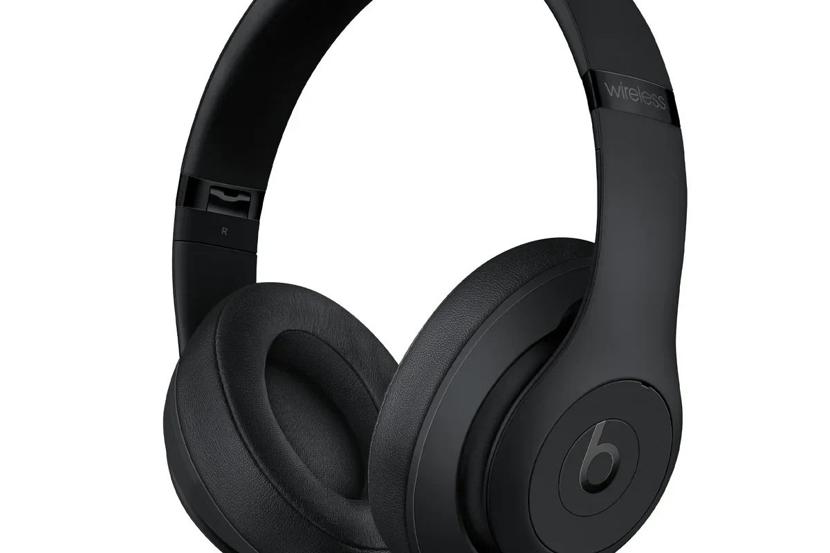 Beats headphones in original box with receipt for exchange process